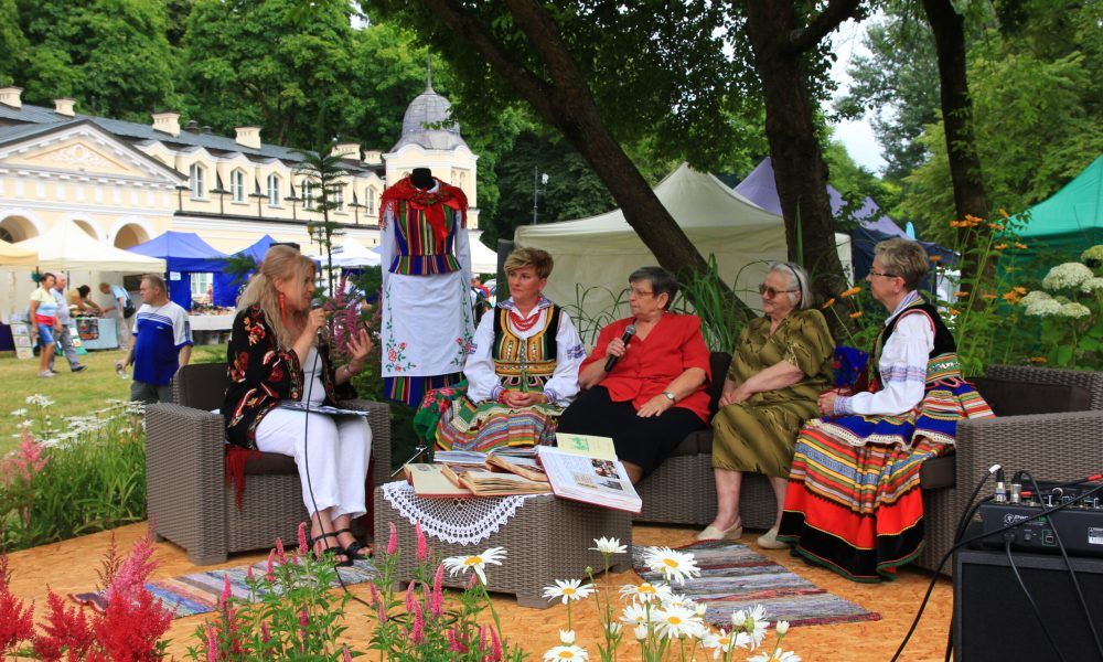 Tradycyjnie w Nałęczowie – za nami druga edycja Festiwalu Kół Gospodyń Wiejskich i Twórców Ludowych